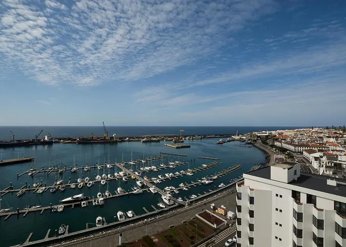 Marina Tower Center